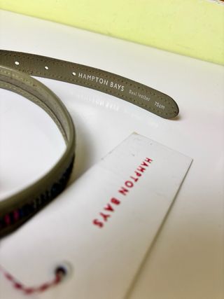 Cinturón de piel genuina HAMPTON BAYS en elegante