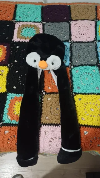 Gorro pinguino peluche