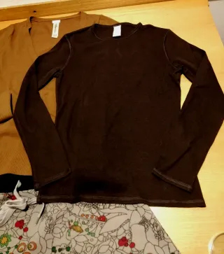 Set gonna + 2 maglie, taglia M