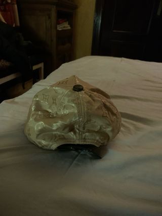 Gorra Louis Vuitton Beige y Marrón