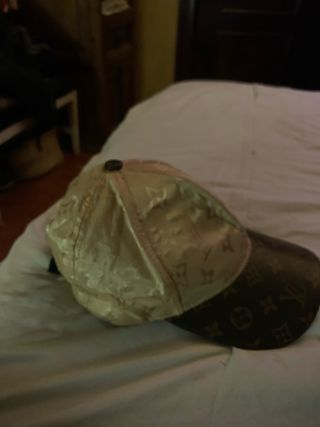 Gorra Louis Vuitton Beige y Marrón