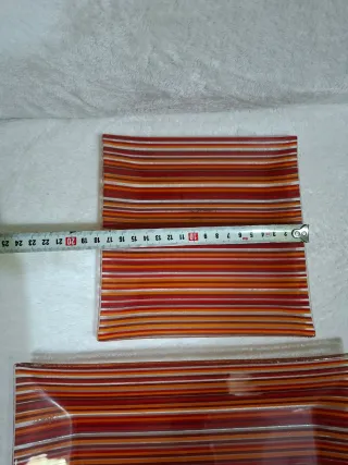 Set di 2 Piatti Decorativi a Righe