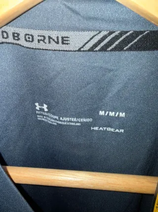 Camiseta Under Armour gris talla L