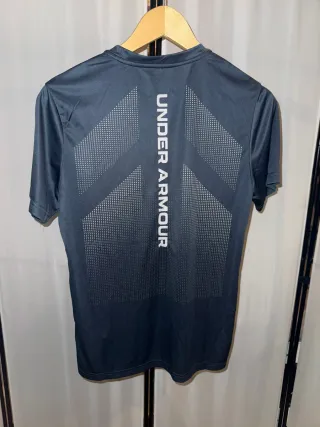 Camiseta Under Armour gris talla L