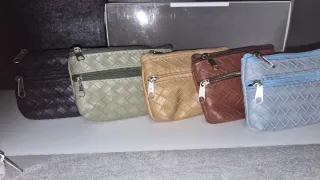 Monederos con estampado geométrico