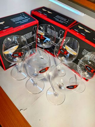 SERVIZIO 6 CALICI CHARDONNAY RIEDEL NUOVI IN VETRO