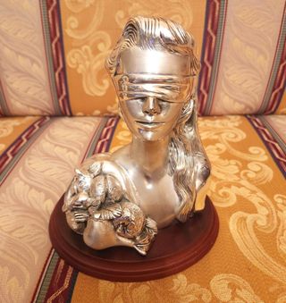 Statua busto Dea Bendata