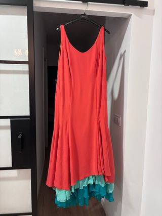 Vestido de fiesta coral y turquesa
