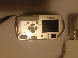 3 Fotocamere Digitali HP, Sony, Fujifilm