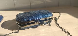 Zapatos y bolso de fiesta a juego