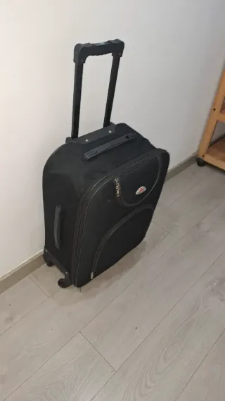 Maleta de viaje mediana/ grande negra