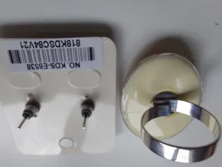 Conjunto Anillo y Pendientes a juego