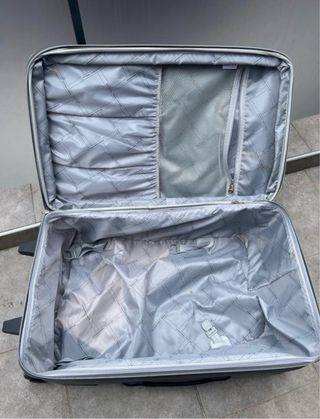 Maleta de viaje gris