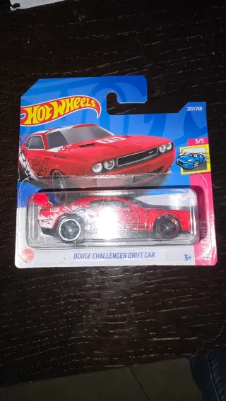 Hot Wheels Dodge Challenger Drift Car