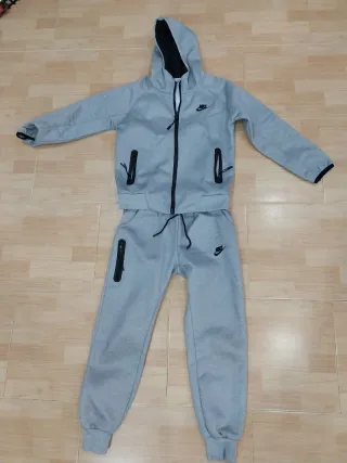 Chándal Nike Gris Niño Talla M