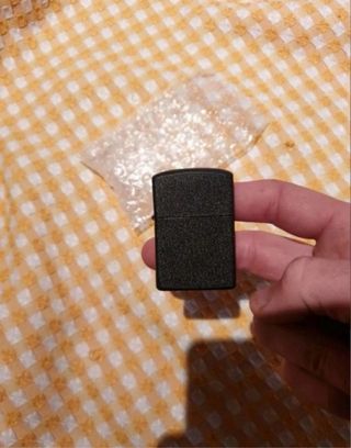 Zippo de queroseno negro