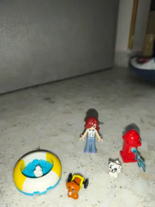 Lego Friends Auto e Figure