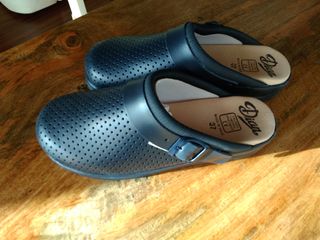 Zuecos Dian Talla 37 Negros