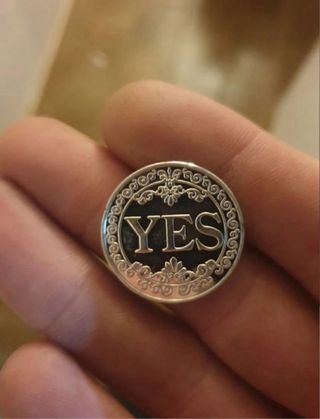 Moneda Yes o No coleccionable
