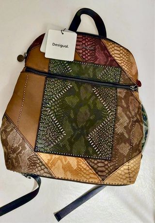 Mochila Desigual Dark Phoenix Nanaimo. 20WAKP11