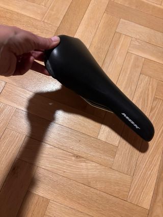 Sillín bicicleta negro