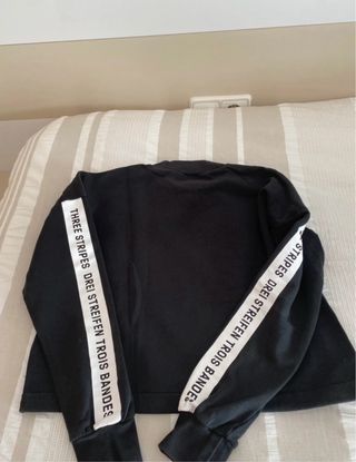 Sudadera Adidas Negra con Rayas