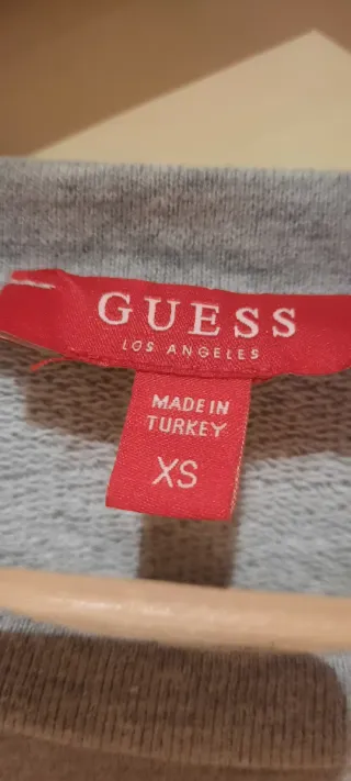 Sweatshirt Guess cinzenta