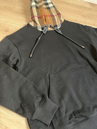 Sudadera Negra con Capucha Burberry