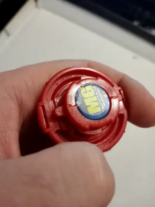 Beyblade Dranzer red