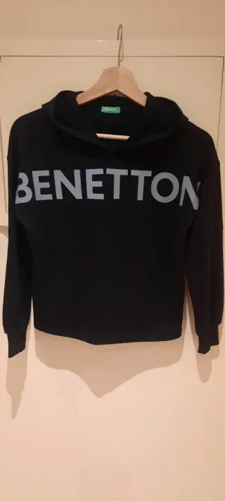 Casaco Benetton Preto com capuz
