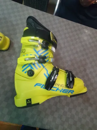 Botas de esquí Fischer amarillas