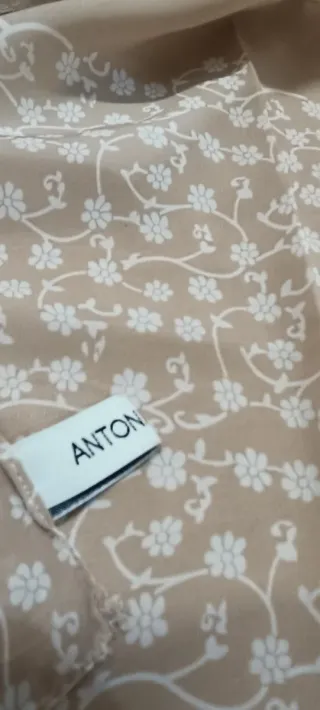 Pañuelo Antonio Miró