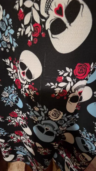 Blusa Larga Talla Grande Calaveras Rosas