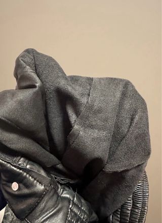 Pantalón polipiel efecto cuero negro