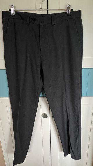 Traje de caballero gris