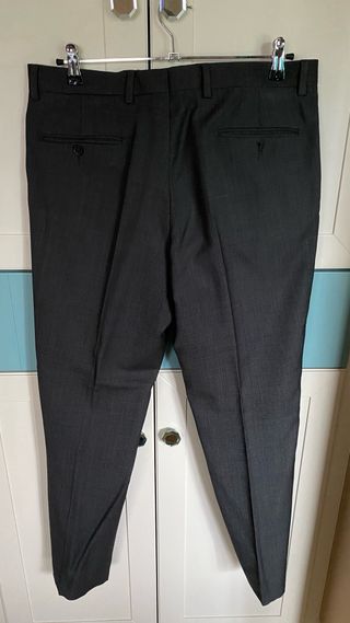 Traje de caballero gris