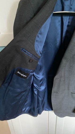 Traje de caballero gris