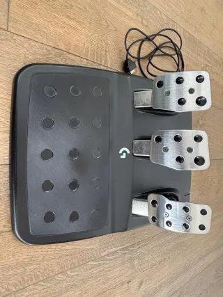 Logitech G923 Volante + Pedales