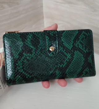 Portafogli verde bottiglia effetto pelle serpente