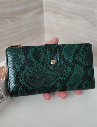 Portafogli verde bottiglia effetto pelle serpente