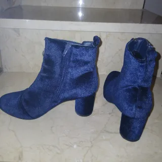 Botines de fiesta de terciopelo azul. Talla 37