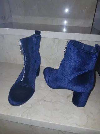 Botines de fiesta de terciopelo azul. Talla 37