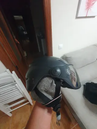 Casco de esquí con visera espejo
