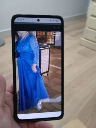 Vestido de fiesta gris azulado