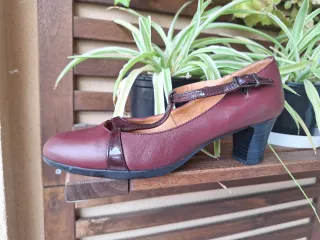 Zapatos Mary Jane Hispanitas Piel Burdeos