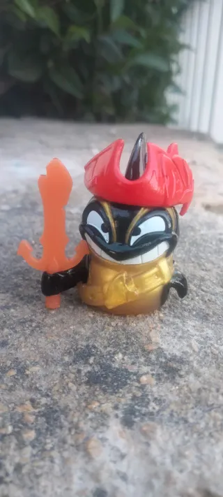 Piratix Dorado Especial Figura