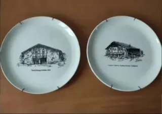 2 Piatti in Ceramica Caseríos Vascos