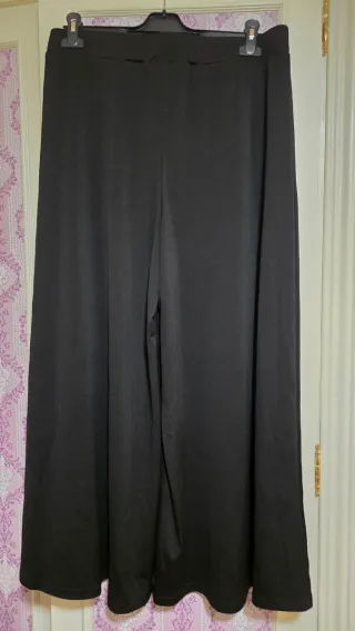 Pantalón Palazzo Negro Pierna Ancha Botones