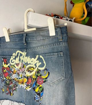 Falda Ed Hardy Vintage Desgastada