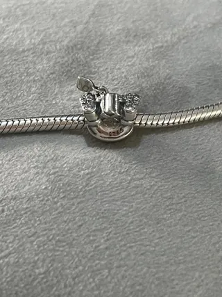 Charm Papá Noel Regalo